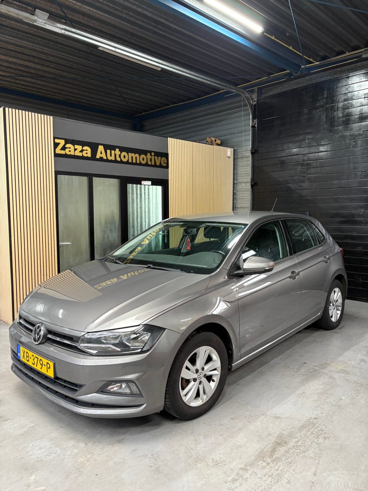 Volkswagen Polo 1.0 TSI Comfortline | Climate Control |APPLE, Voorwielaandrijving, Stof, 40 €/maand, Bi-Xenon koplampen