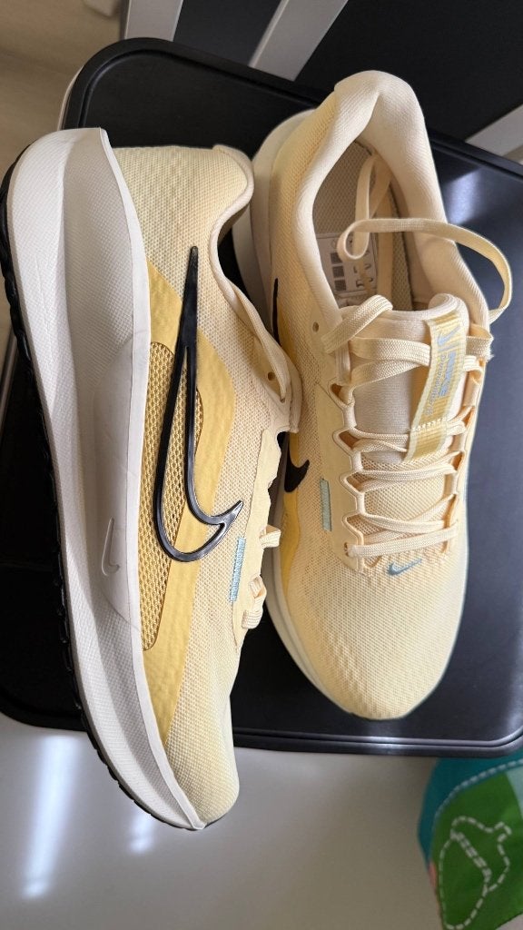 Nike, Geel, Nike, Nieuw, Ophalen of Verzenden