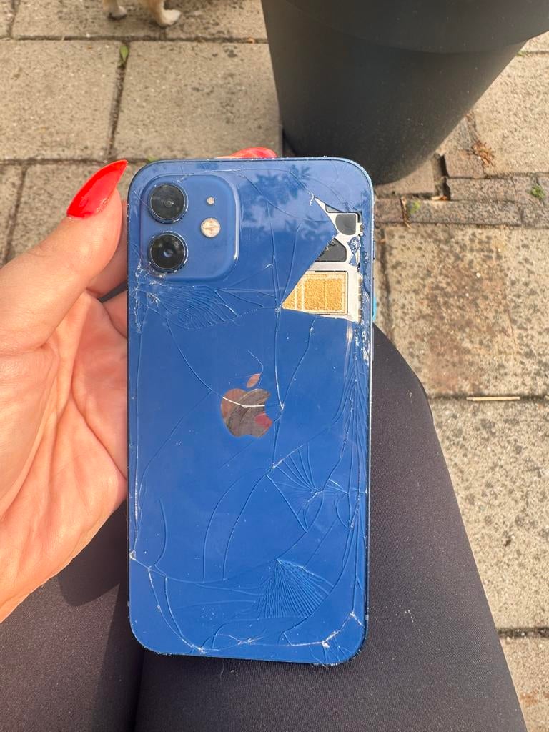 Iphone 12 achterkant kapot, Telecommunicatie, Mobiele telefoons | Apple iPhone, Zwart, Ophalen of Verzenden, Zo goed als nieuw
