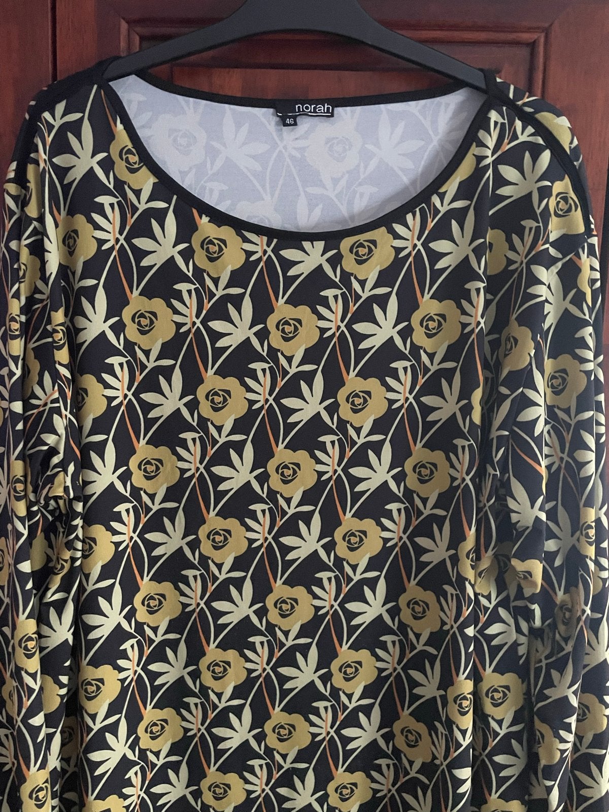 Norah Tuniek Maat 46 - Zwart met Gele Bloemenprint, Ophalen of Verzenden