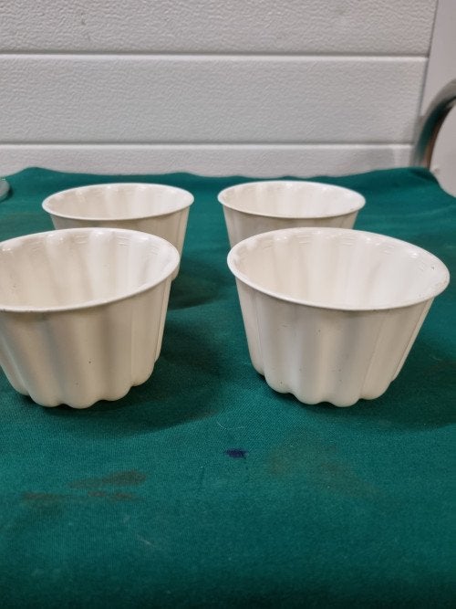 puddingvormpjes vier stuks kunststof, Ophalen of Verzenden, 'T Olde Gre-j, Info@toldegrej.nl, Endepoelstraat 20f Didam