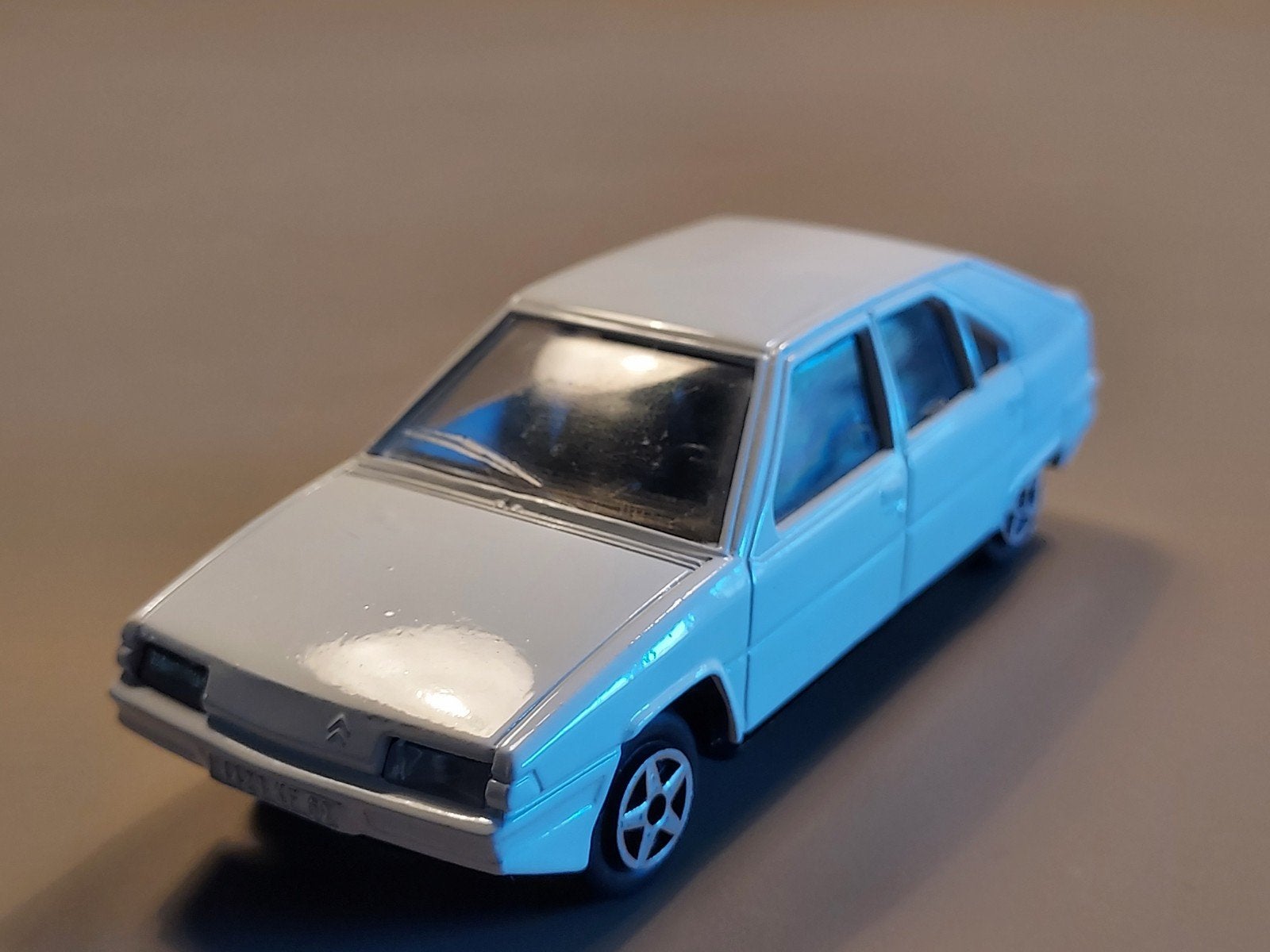 Citroën BX Berline in spierwit  1:43 Norev, Ophalen of Verzenden, Gebruikt, Auto, Norev