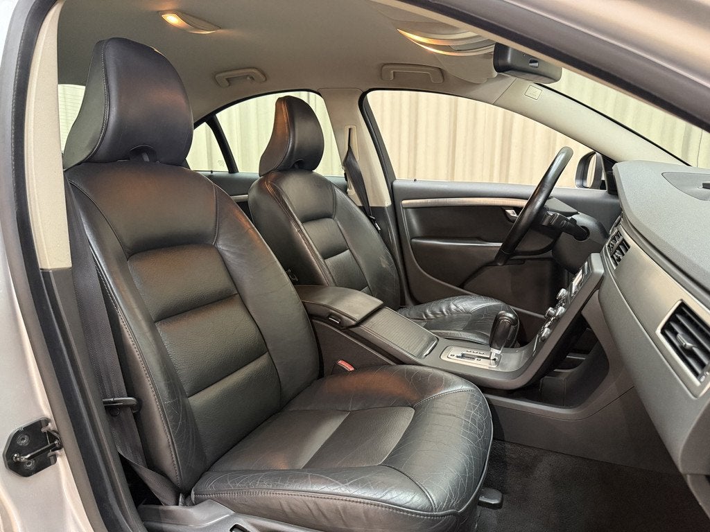 Volvo S80 2.5 T Momentum 200 PK / OrgNL! / Leder / Navigatie, Auto's, Zwart, 2521 cc, Bedrijf, Parkeersensor