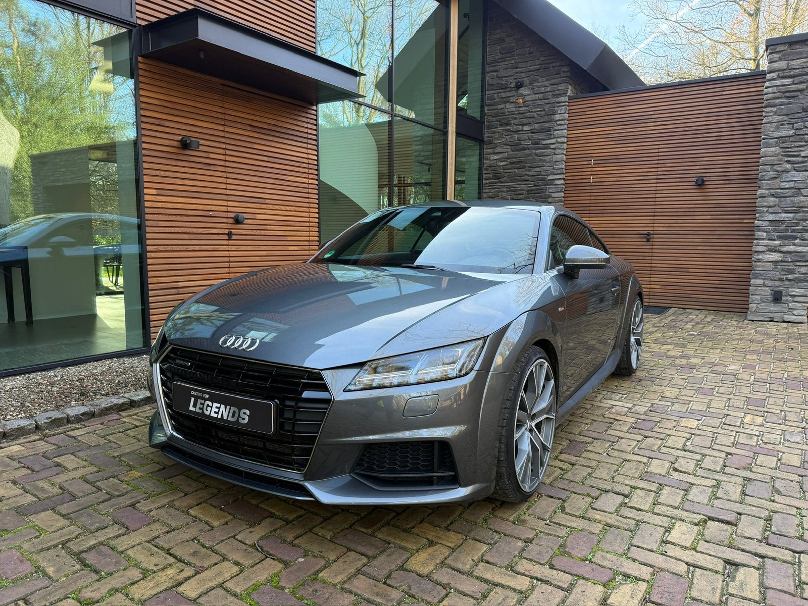 Audi TT 2.0 Tfsi 169KW Coupe Q. S-tr 2014 Grijs, TT, 4 cilinders, 1984 cc, Bedrijf