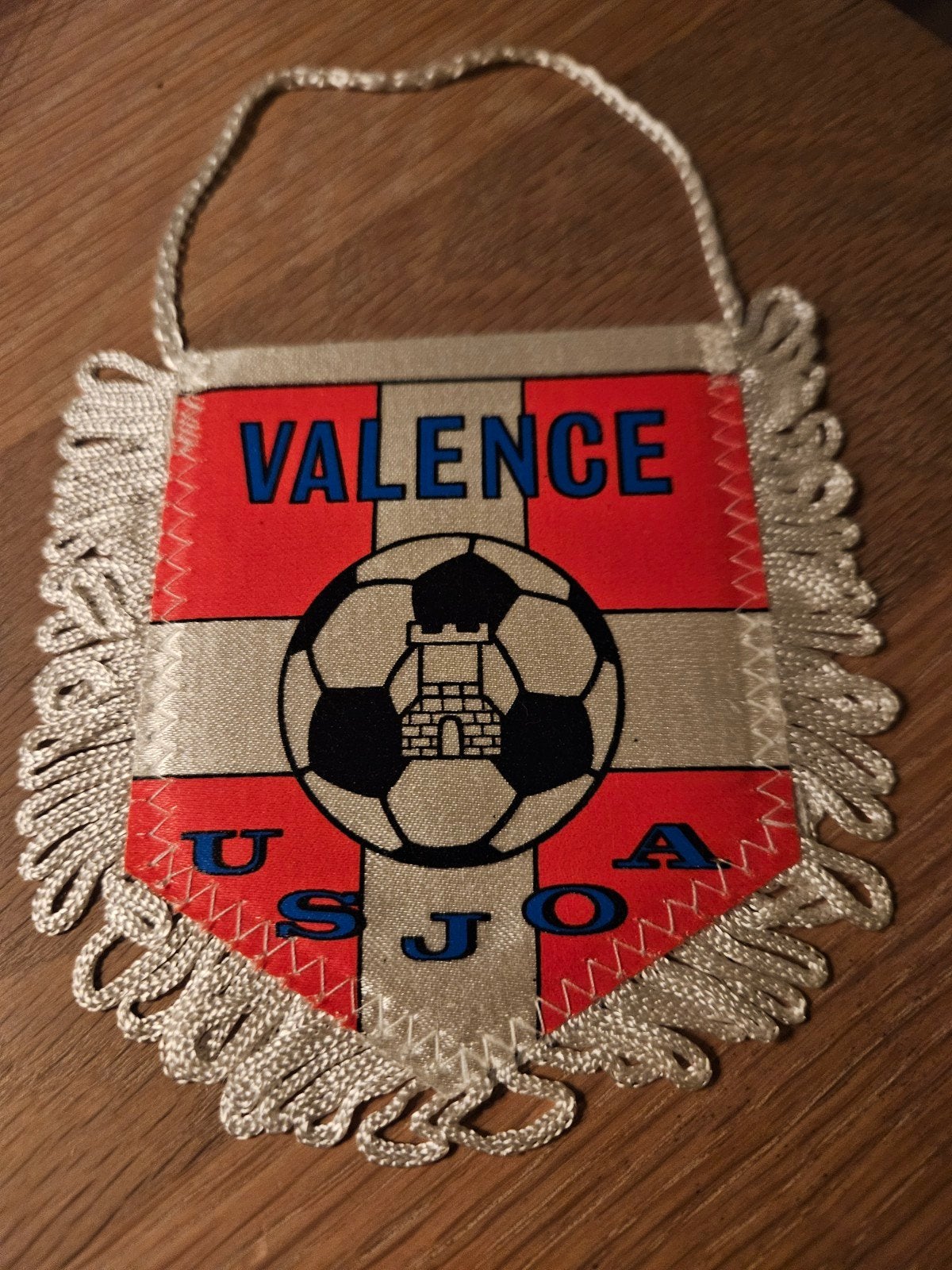 Valence Usjoa voetbal vaantje, Ophalen of Verzenden