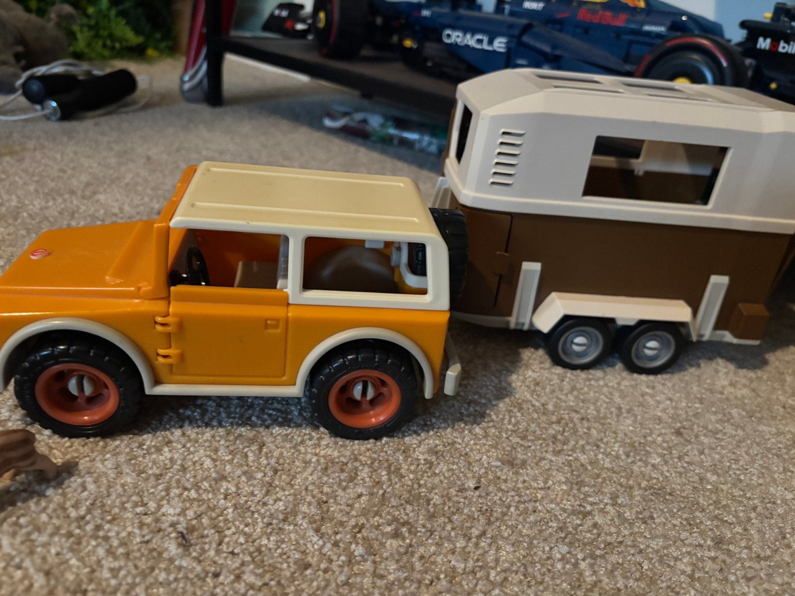 Schleich auto en trailer, Ophalen of Verzenden, Zo goed als nieuw