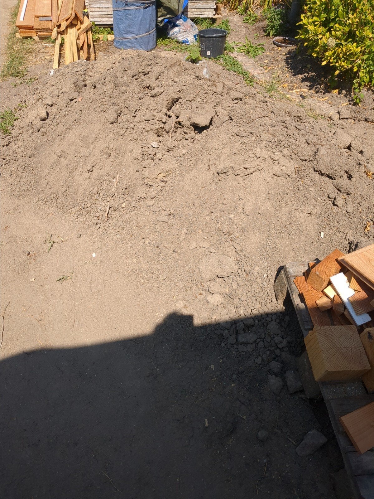 Berg zwart zand, Ophalen