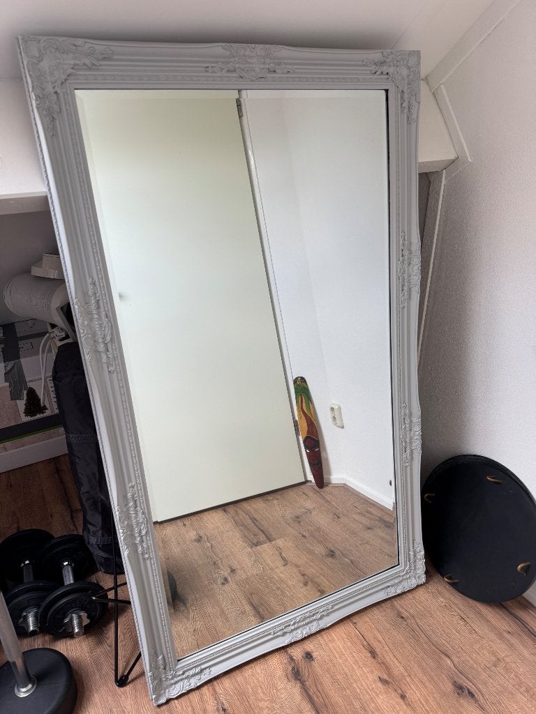 Spiegel lichtgrijs, Ophalen, Gebruikt, 100 tot 150 cm, 75 tot 100 cm