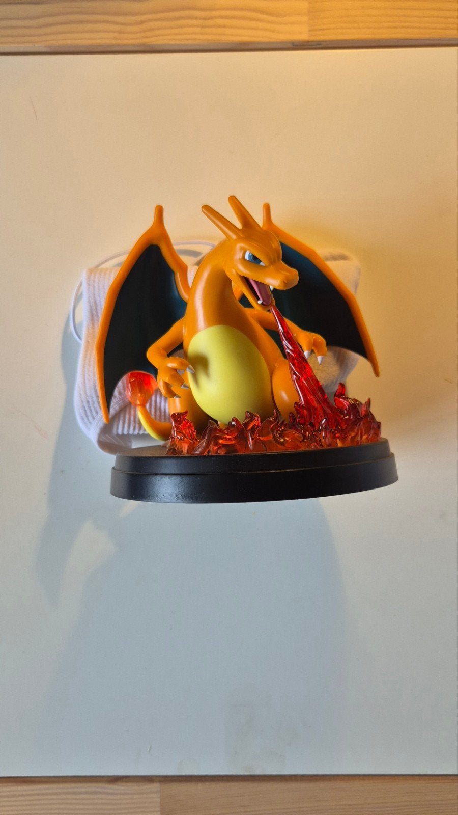 Charizard Pokémon figuur - Vuurspuwende actie, Verzamelen, Poppetjes en Figuurtjes, Ophalen of Verzenden, Zo goed als nieuw