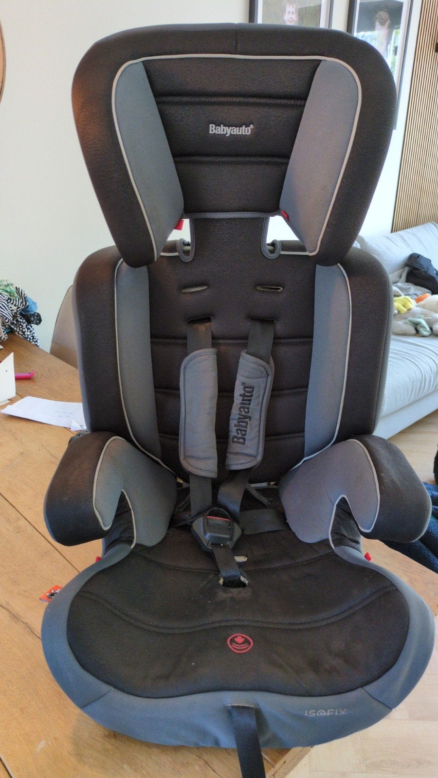 Babyauto autostoel met Isofix (9-36 kg), Kinderen en Baby's, Autostoeltjes, Gebruikt, 9 t/m 36 kg, Isofix, Ophalen