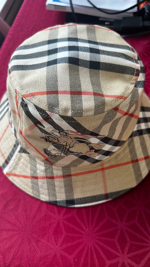 Originele Burberry hoed (beige), Hoed, Nieuw, Ophalen of Verzenden, 57 cm (M, 7⅛ inch) of minder