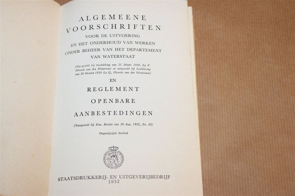 Waterstaat Voorschriften — Openbare Werken Reglement 1952, Boeken, Ophalen of Verzenden, Gelezen