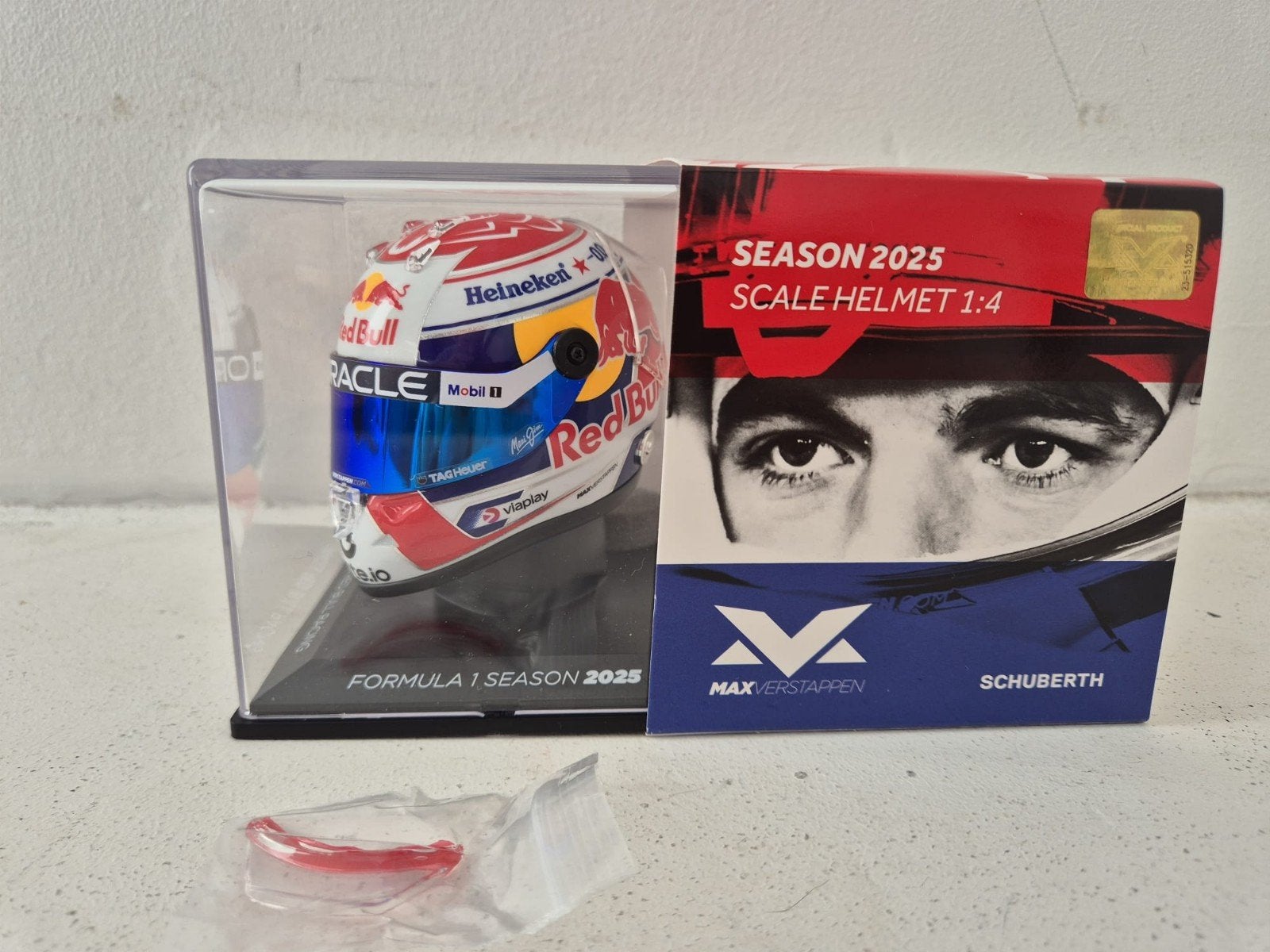 MAX VERSTAPPEN 1:4 SEIZOEMSHELM 2025 REDBULL F1, Ophalen, Nieuw, Formule 1
