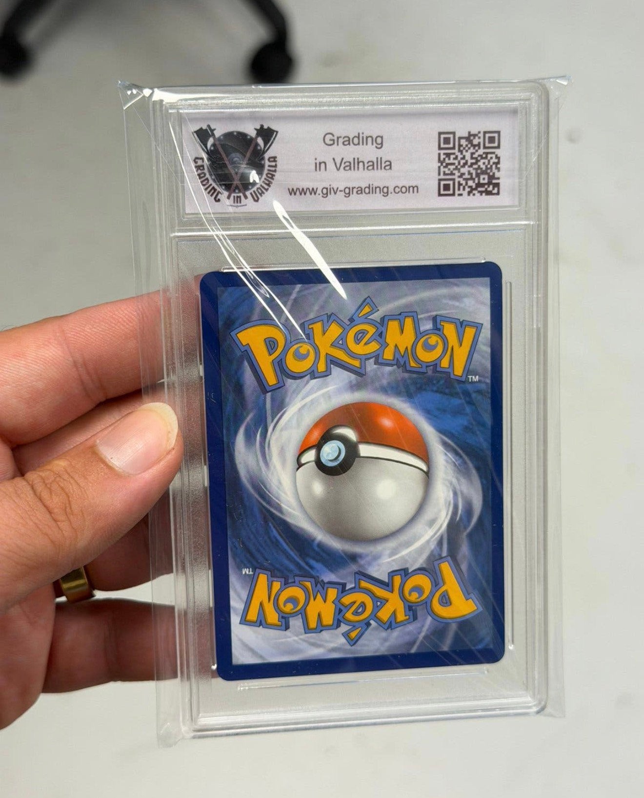 Pokémon Cinderace VMAX 019/072 Shining Fates Grade 9 graded, Ophalen of Verzenden, Zo goed als nieuw