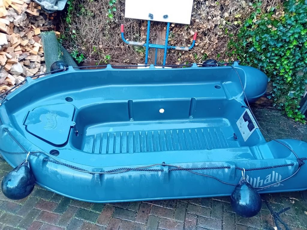 Whaly 310 met 5 PK Suzuki motor - Ideaal voor vissen/kindere, Inclusief motor, Zo goed als nieuw, Ophalen, Polyester/glasvezel