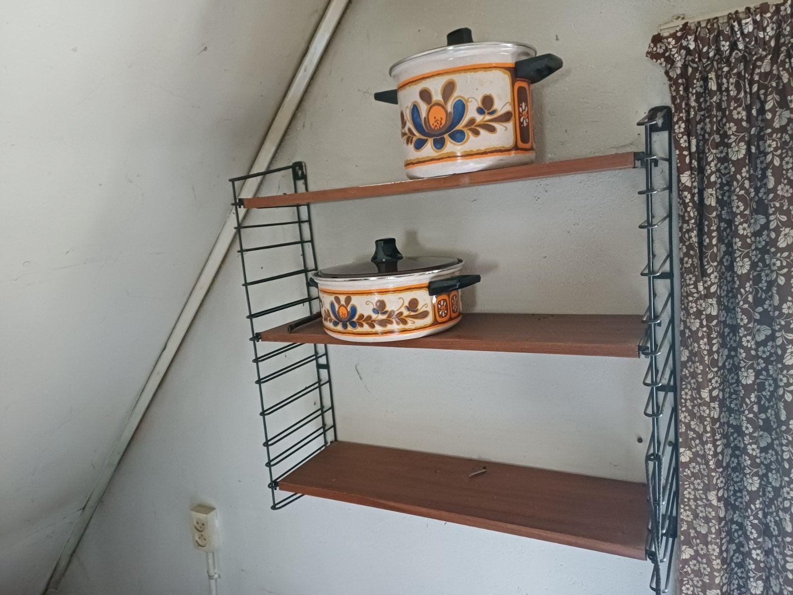 Vintage pannen en wandrek uit de jaren '60, Ophalen of Verzenden, Gebruikt, Pannenset