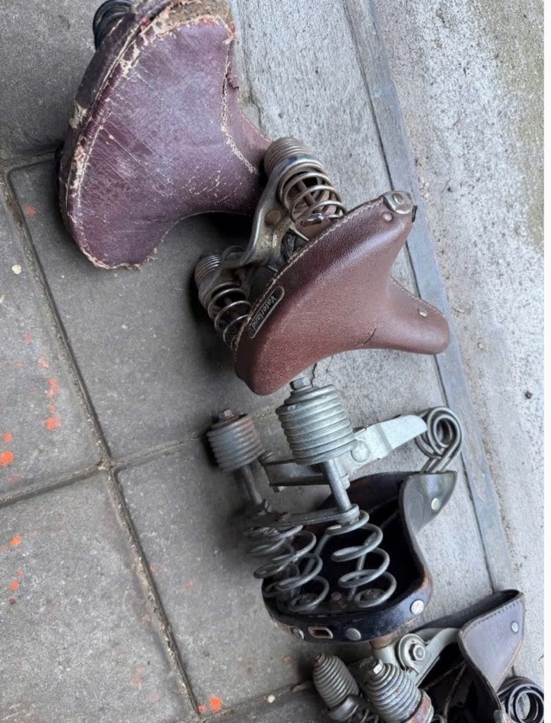 Oude oldtimer fiets zadels leer Lepper Vaterland etc, Overige merken, Gebruikt, Leer, Ophalen of Verzenden