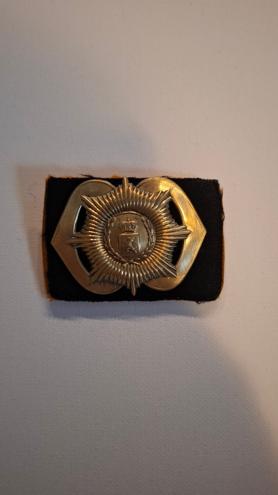 Eerste model Van Heutsz embleem, Ophalen of Verzenden, Landmacht, Nederland, Embleem of Badge