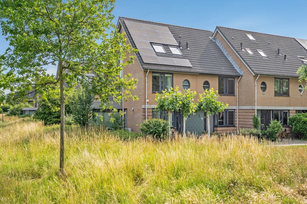 Hoekhuis te koop Rhoonstraat 2 Zoetermeer, Tot 200 m², 153 m², Zoetermeer, Hoekwoning