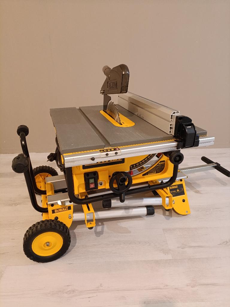 De walt saw table, Doe-het-zelf en Verbouw, Gereedschap | Zaagmachines, Cirkelzaag, DeWalt, 70 mm of meer, Ophalen of Verzenden