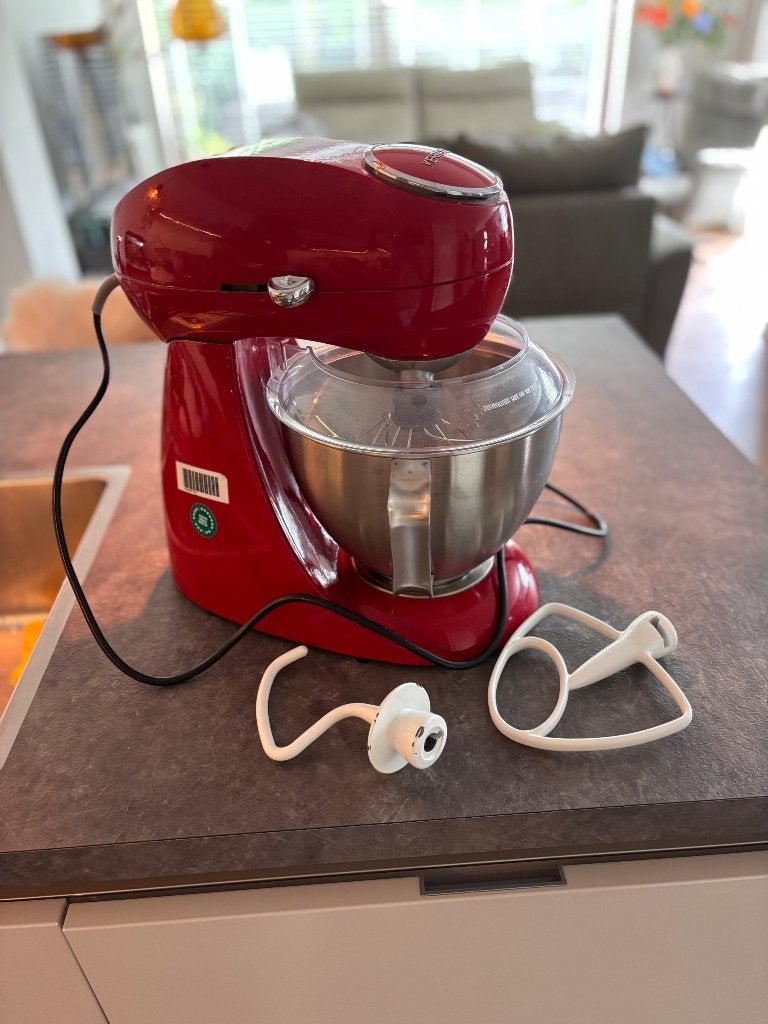 Kenwood rode keukenmachine, 4 liter of meer, Ophalen, Gebruikt, 3 snelheden of meer