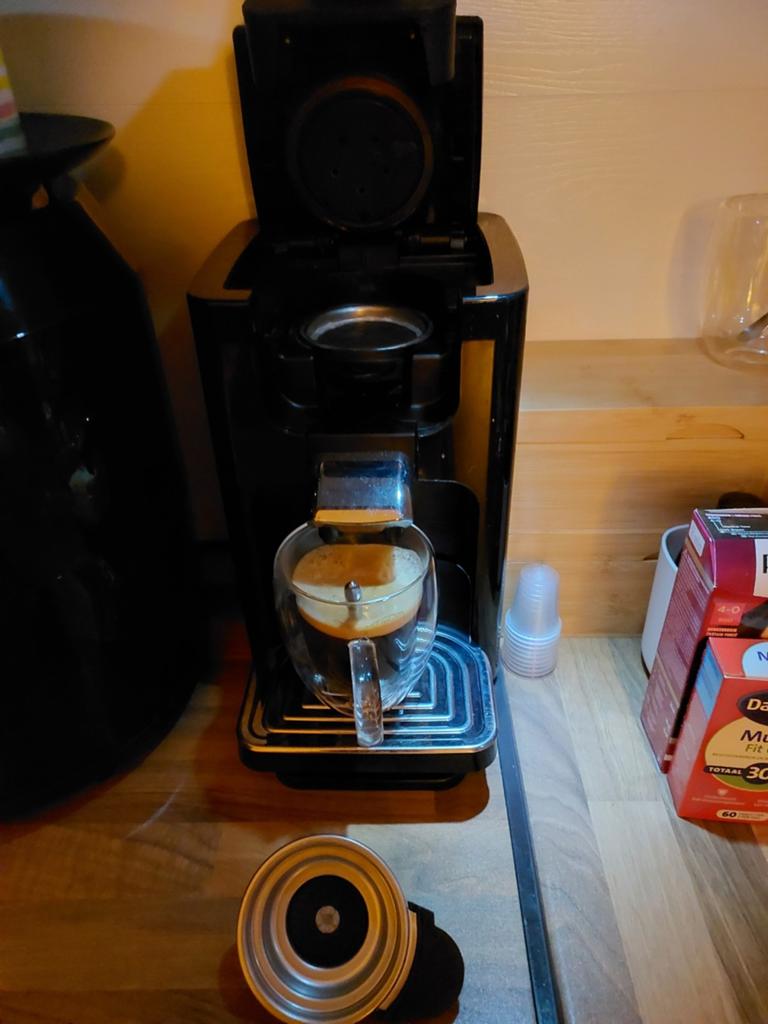 Senseo koffiepadmachine - Zwart, Witgoed en Apparatuur, Koffiezetapparaten, Gebruikt, Koffiemachine, Ophalen of Verzenden, 1 kopje