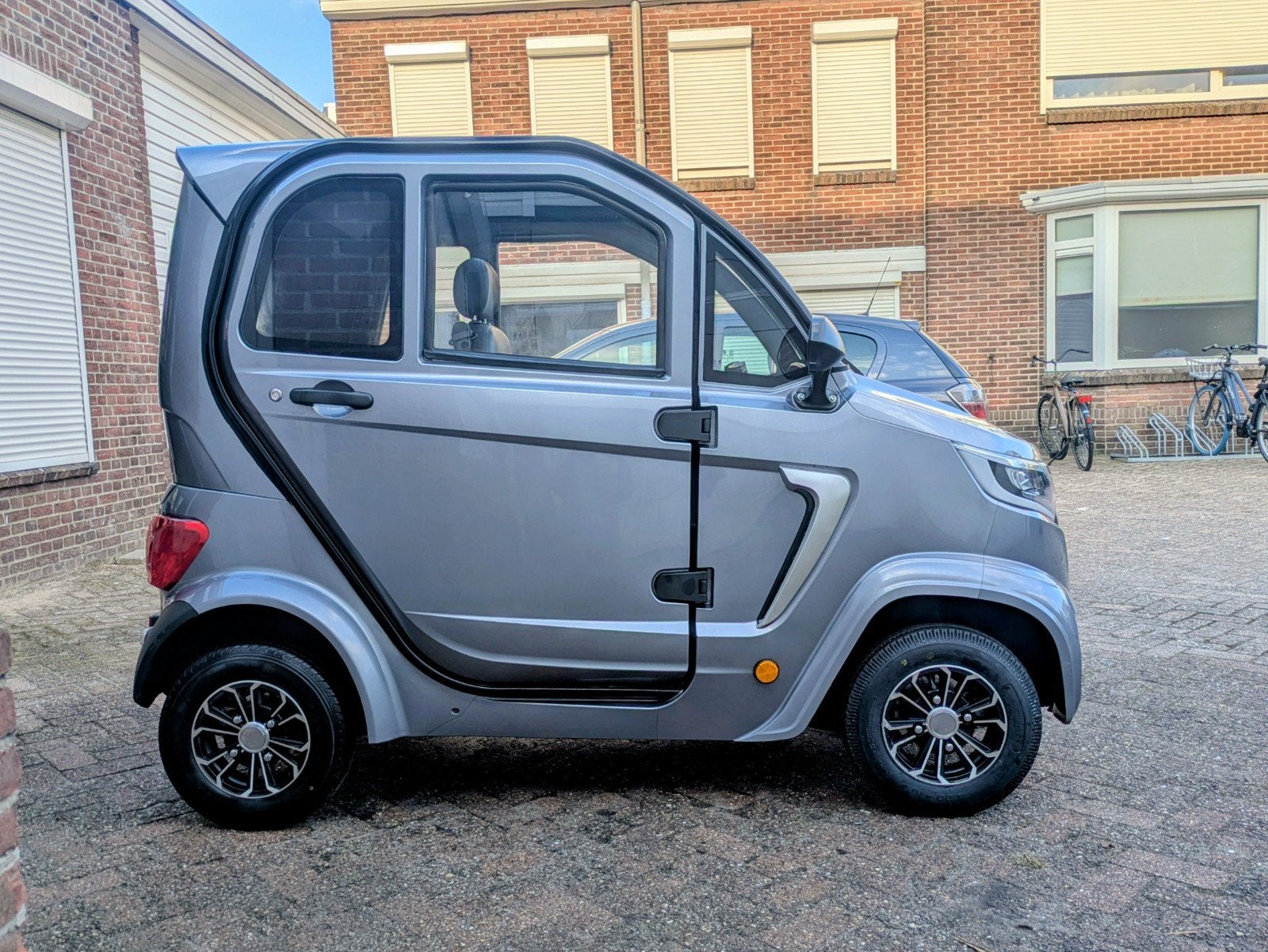 Unieke Overdekte Scootmobiel, rijbewijs vrij lithium 100AH, Diversen, Ophalen, 16 km/u of meer, 46 km of meer, Canta