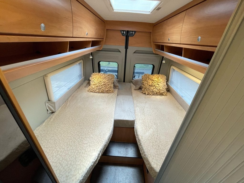 Caravans And Camping Pössl