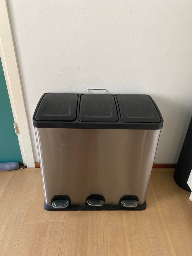 Prullenbak RVS 3 vakken - Afvalscheiding gemakkelijk, Ophalen, Gebruikt, Met pedaal, 40 liter of meer