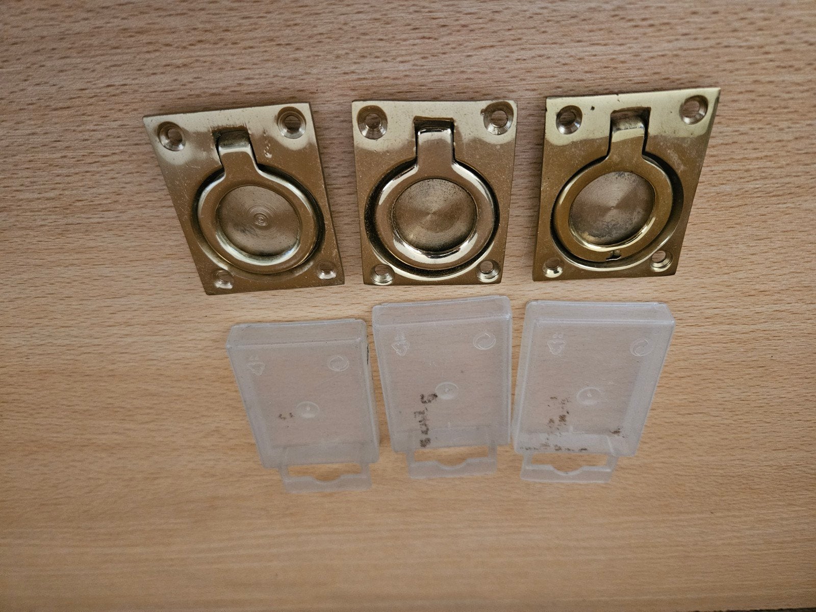 3x Messing Inbouw Ringgreep potring - Lade of Kast Greep

Te, Ophalen of Verzenden, Zo goed als nieuw, Koper of Messing, Overige typen
