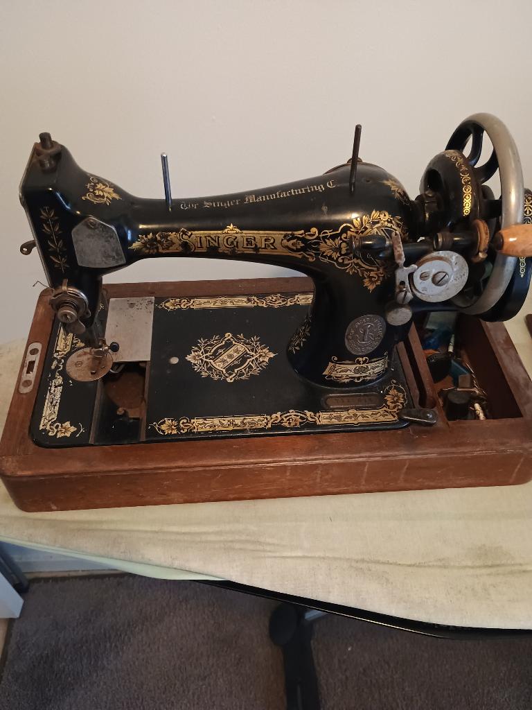 Singer naaimachine, Ophalen