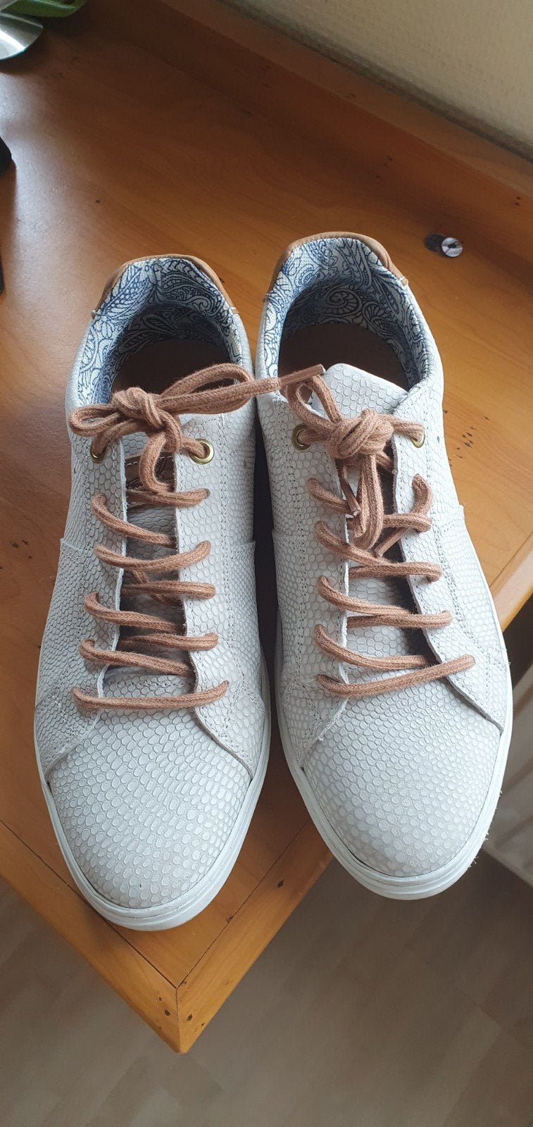 SNEAKERS MAAT 38 MERK ZIE FOTO., Ophalen of Verzenden, Nieuw, Wit, Sneakers of Gympen