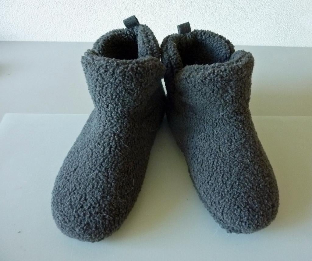 Heren pantoffels, maat 43/44, Ophalen of Verzenden, Zo goed als nieuw, Zwart, Pantoffels of Sloffen