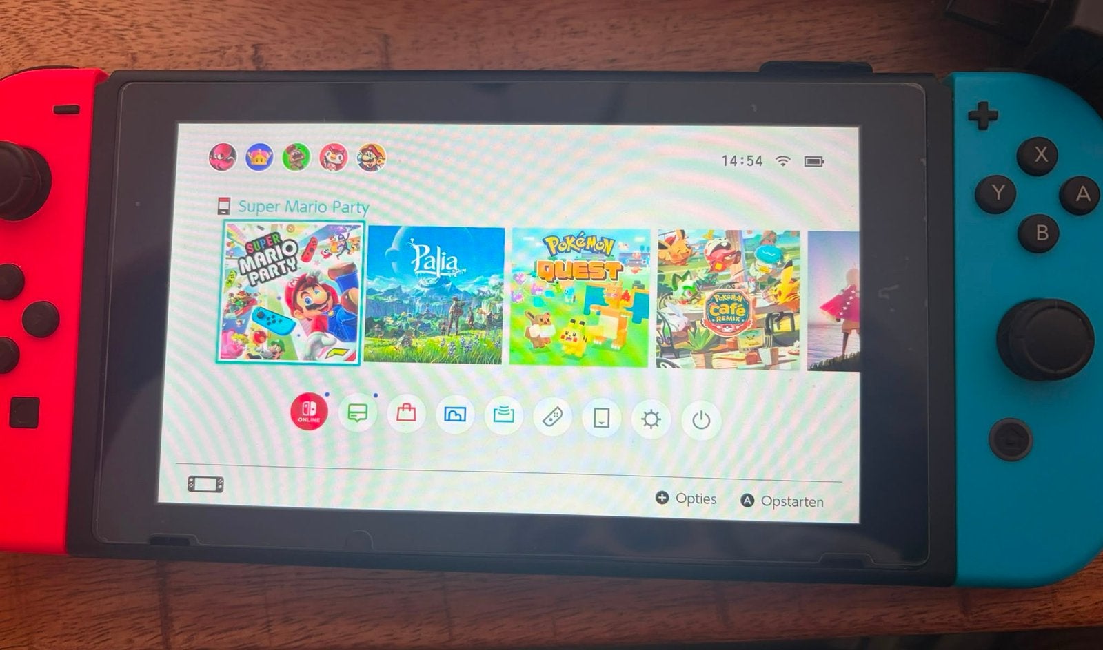 Nintendo switch v1 met games en accessoires, Spelcomputers en Games, Spelcomputers | Nintendo Switch, Ophalen of Verzenden, Zo goed als nieuw
