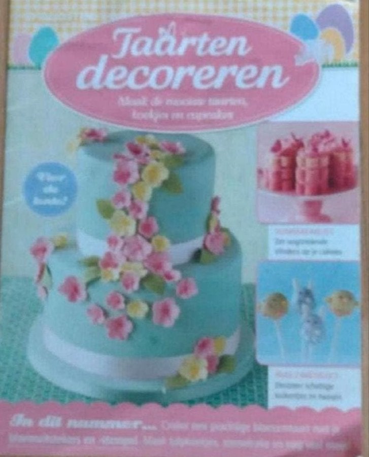 Agostini Taarten / Cupcakes Decoreren - Boek, Hobby en Vrije tijd, Ophalen of Verzenden, Zo goed als nieuw, Taarten, Boek of Tijdschrift