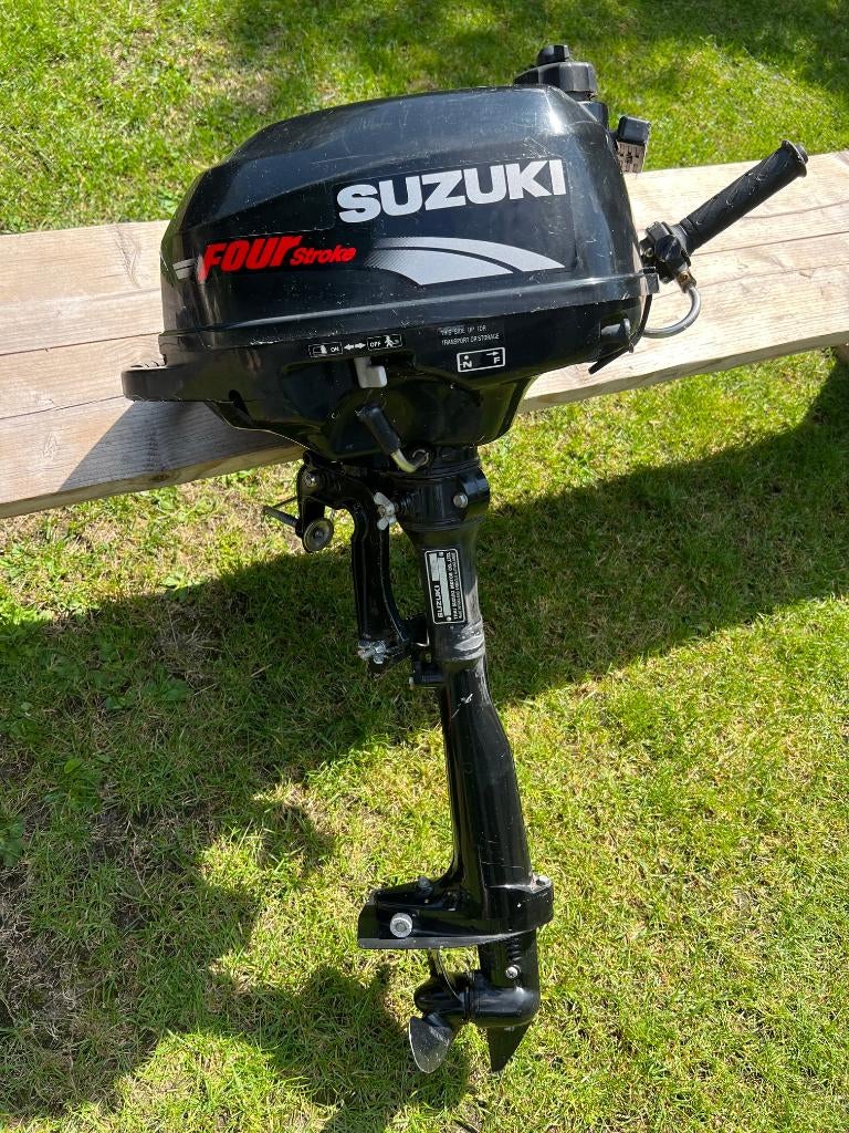Buitenboordmotor suzuki 2.5 pk, Ophalen, Gebruikt, Minder dan 5 pk, Viertaktmotor
