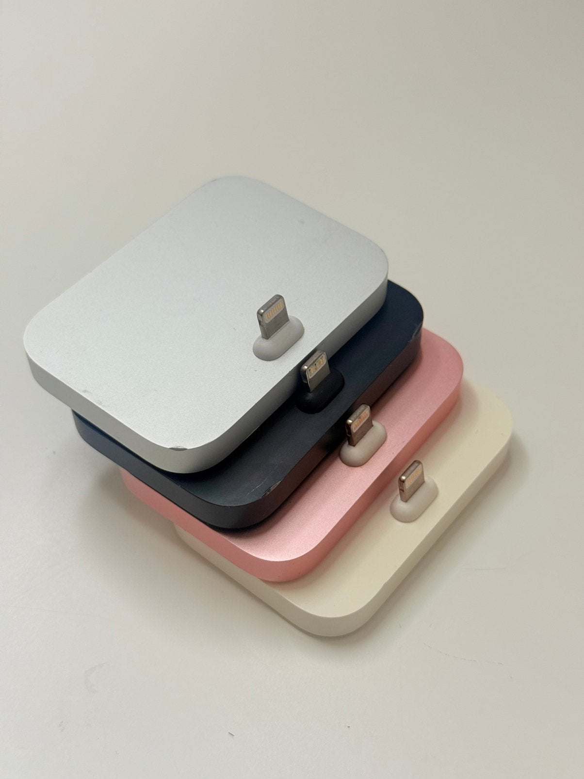 4x Apple Lightning Dock iphone, Ophalen of Verzenden, Gebruikt, Apple iPhone