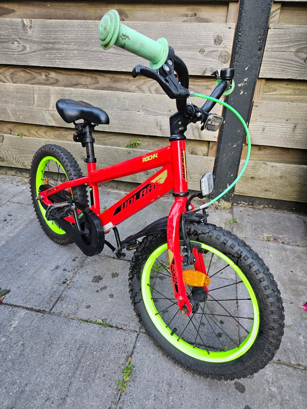 Volare Rocky Kinderfiets 16inch met zijwielen, Ophalen, Terugtraprem, Zijwieltjes, Gebruikt