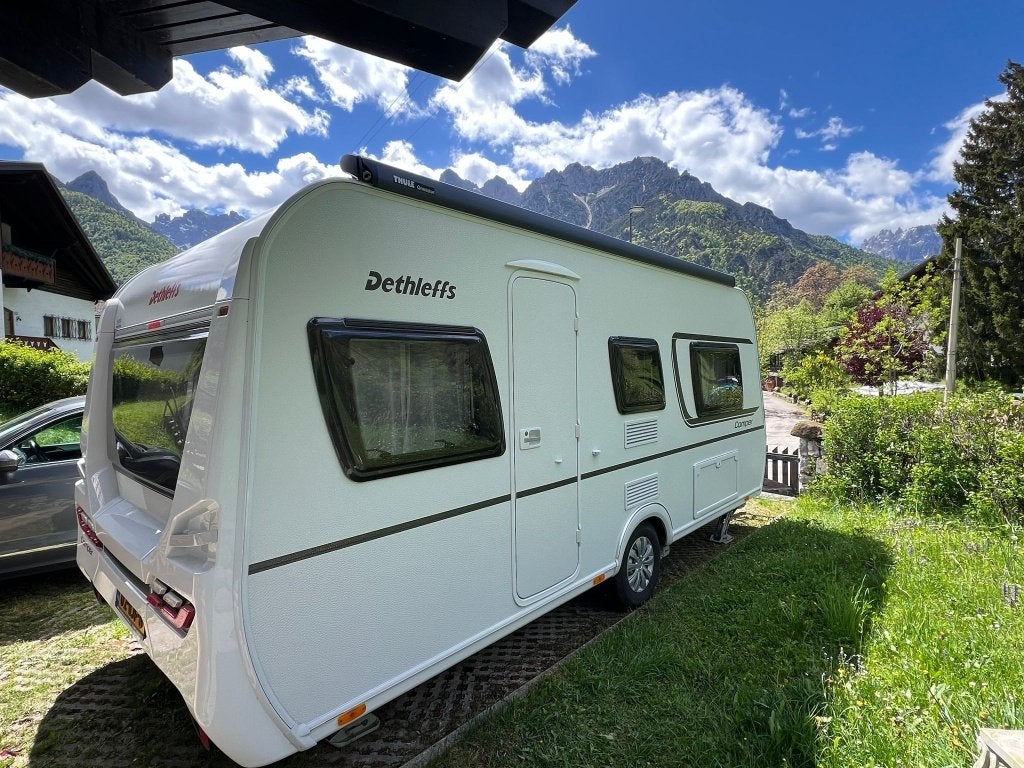 caravan Dethleffs camper 470 ER, Rondzit, Queensbed, 7 tot 8 meter, Particulier