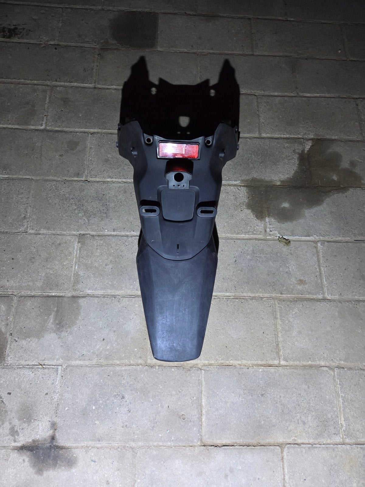 achterspatbord+kentekenhouder Sym orbit, Ophalen of Verzenden, Gebruikt, Kap, SYM
