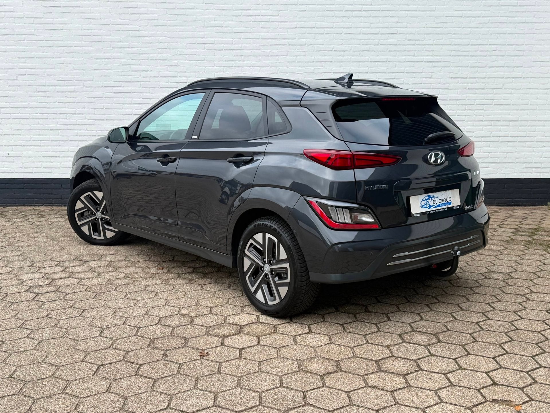 Hyundai Kona EV Premium 64kWh ACC l WARMTEPOMP l TREKHAAK l, Auto's, Stof, Gebruikt, 100 %, 40 min