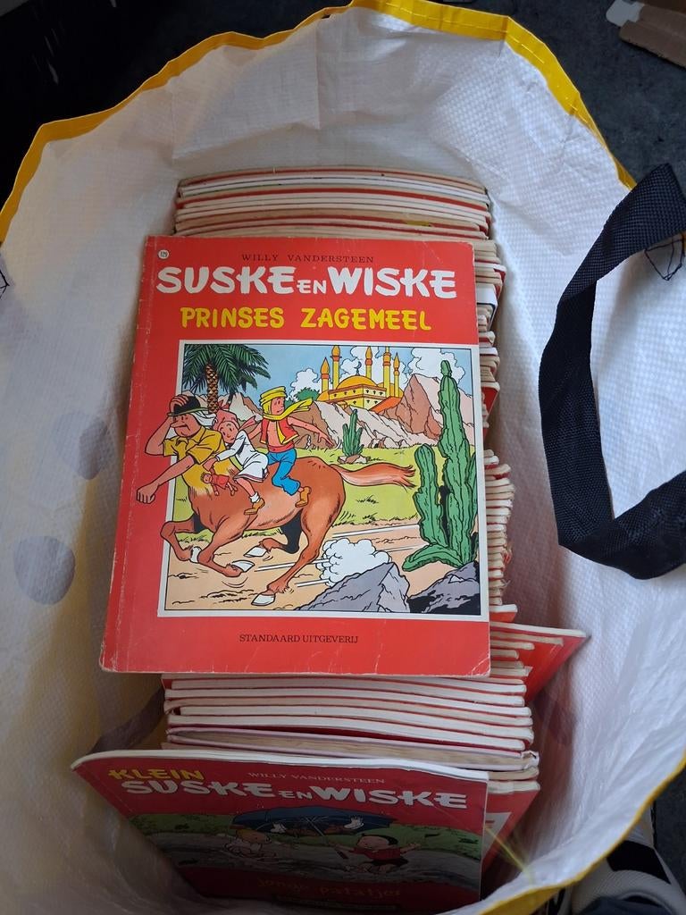 Partij suske en wiske, Boeken, Meerdere stripboeken, Ophalen of Verzenden, Gelezen