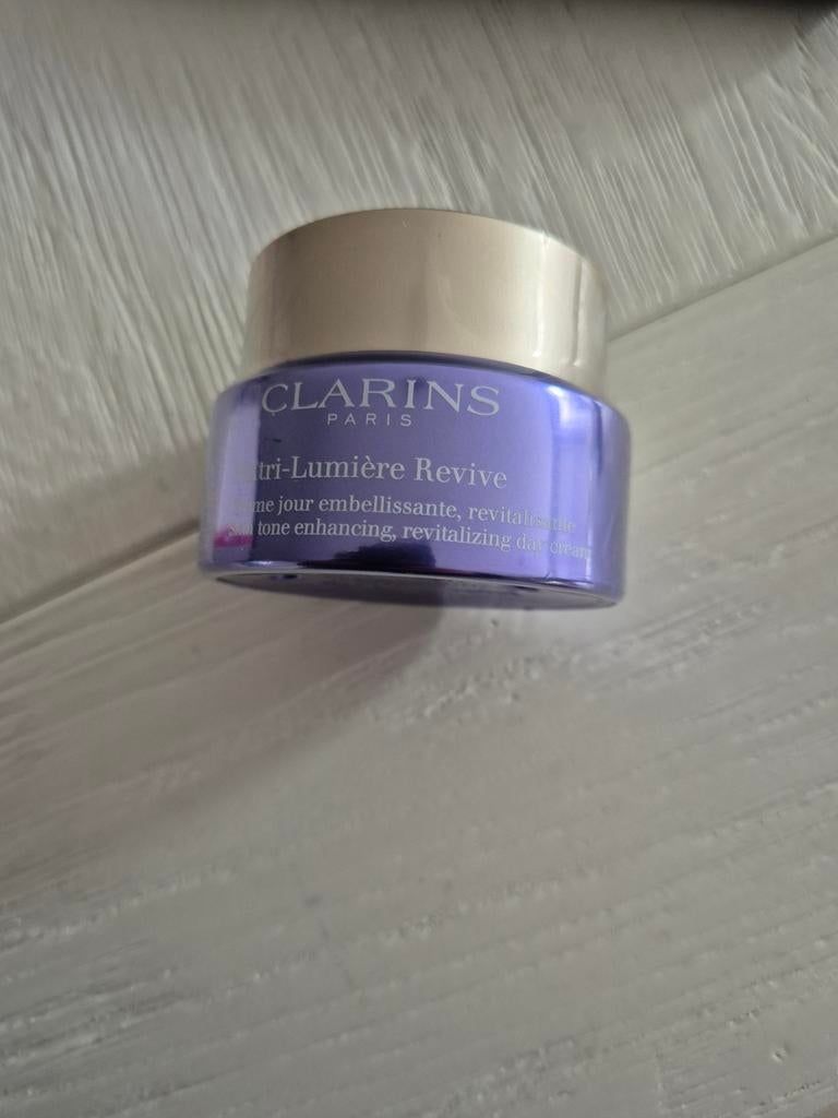 Clarins Nutri-Lumière Revive Dagcrème - Nieuw, Ophalen of Verzenden, Nieuw, Gehele gezicht, Verzorging