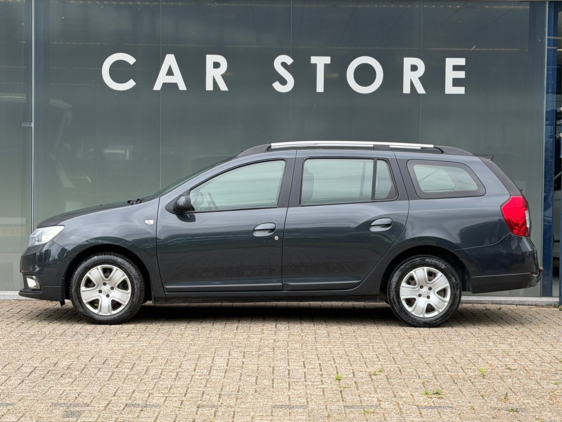 Dacia Logan MCV 0.9 TCe Ambiance AIRCO 1E EIGENAAR, Auto's, Dacia, Voorwielaandrijving, 898 cc, Stof, Start-stop-systeem