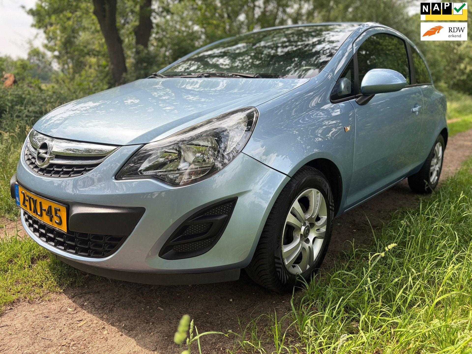 Opel Corsa 1.2-16V Berlin/ Cruise/Trekhaak/Airco/ NEW APK!, Voorwielaandrijving, Euro 5, Zwart, 4 cilinders