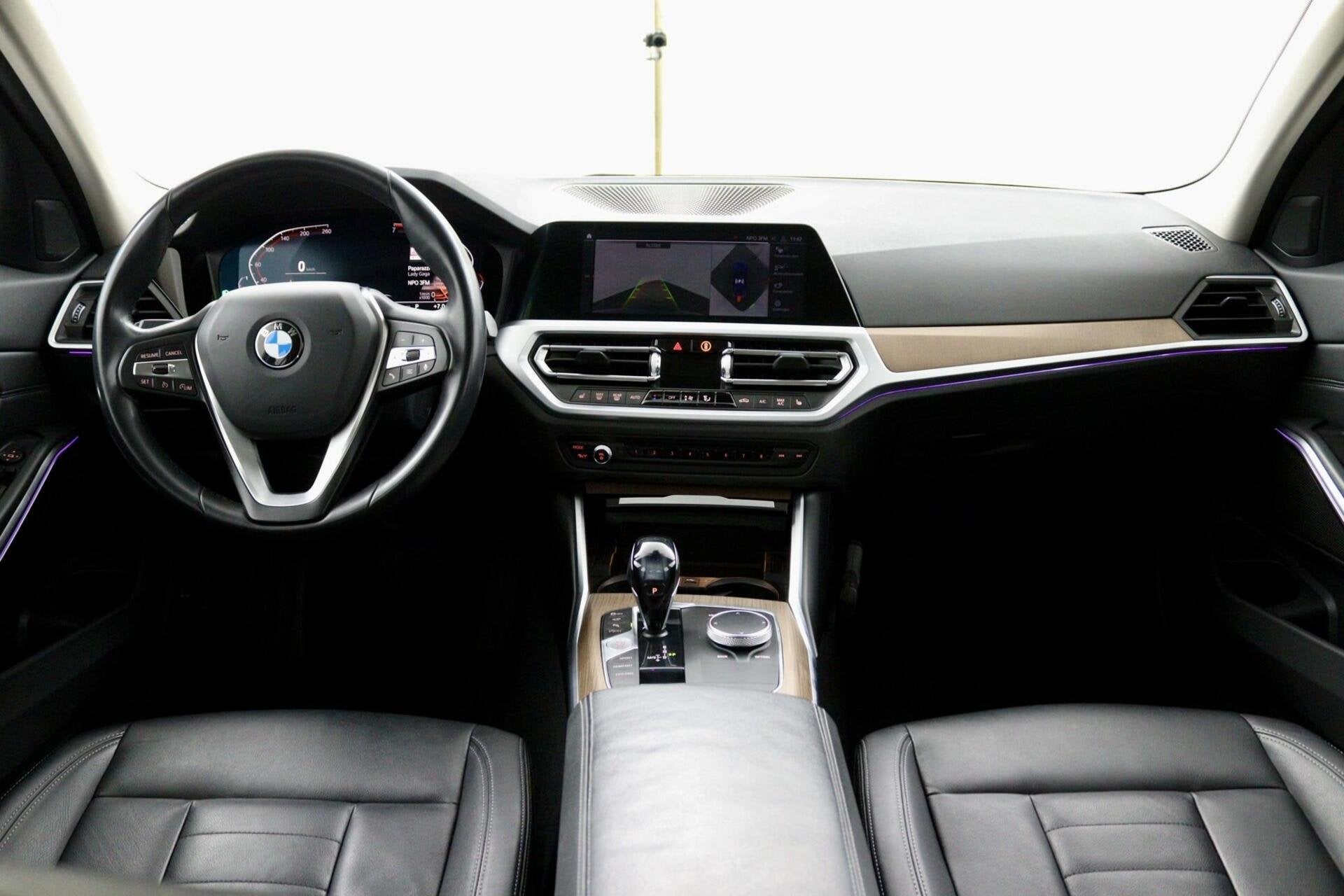 BMW 3-serie 330i High Executive Edition blauw, Auto's, BMW, Automaat, 1998 cc, Achterwielaandrijving, Gebruikt