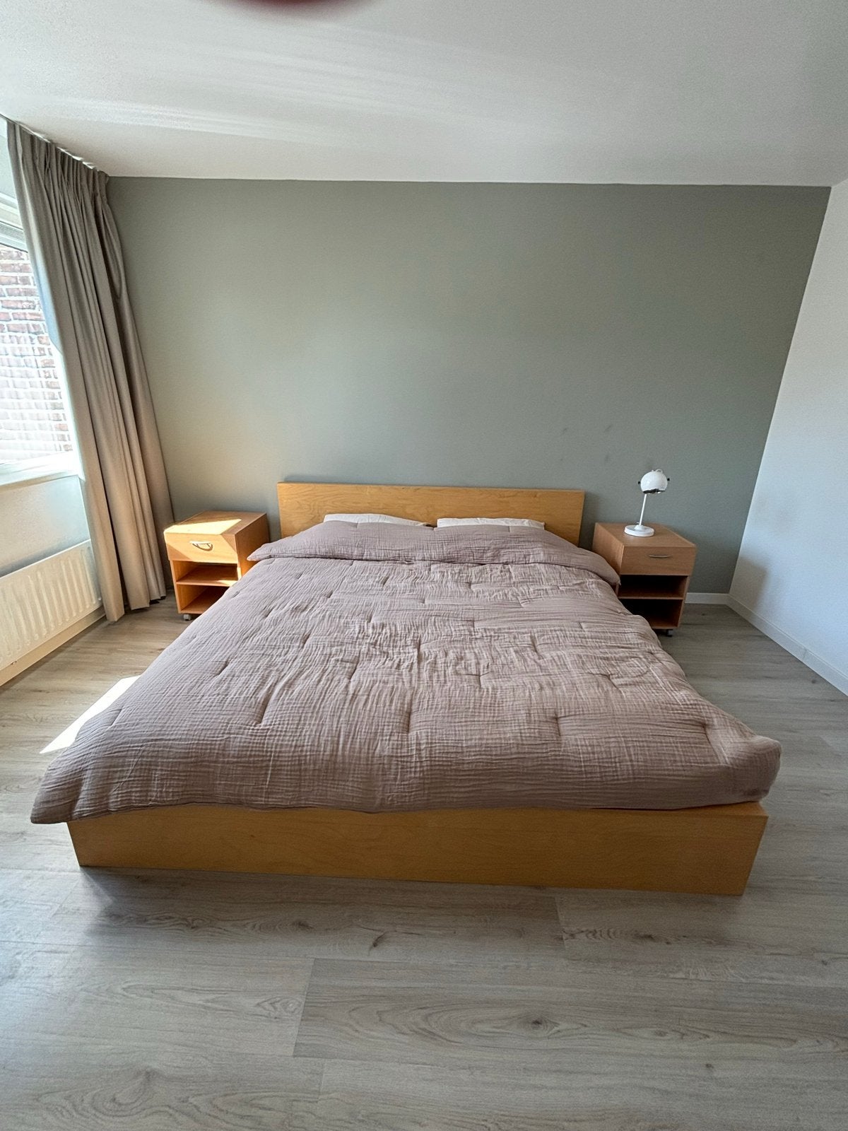 IKEA Tweepersoonsbed 180x200 met matras en nachtkastjes, Ophalen, Gebruikt, Bruin, Tweepersoons