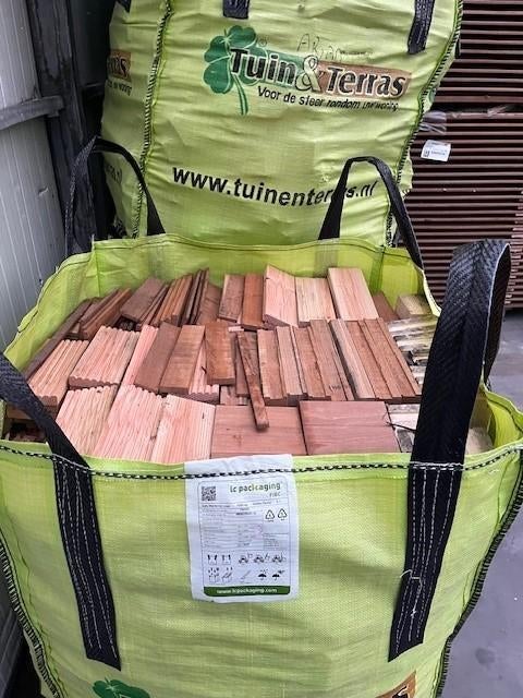 Haardhout big bag 1m3 (in big bag gestapeld), Tuin en Terras, Haardhout, 6 m³ of meer, Ophalen, Overige houtsoorten, Blokken