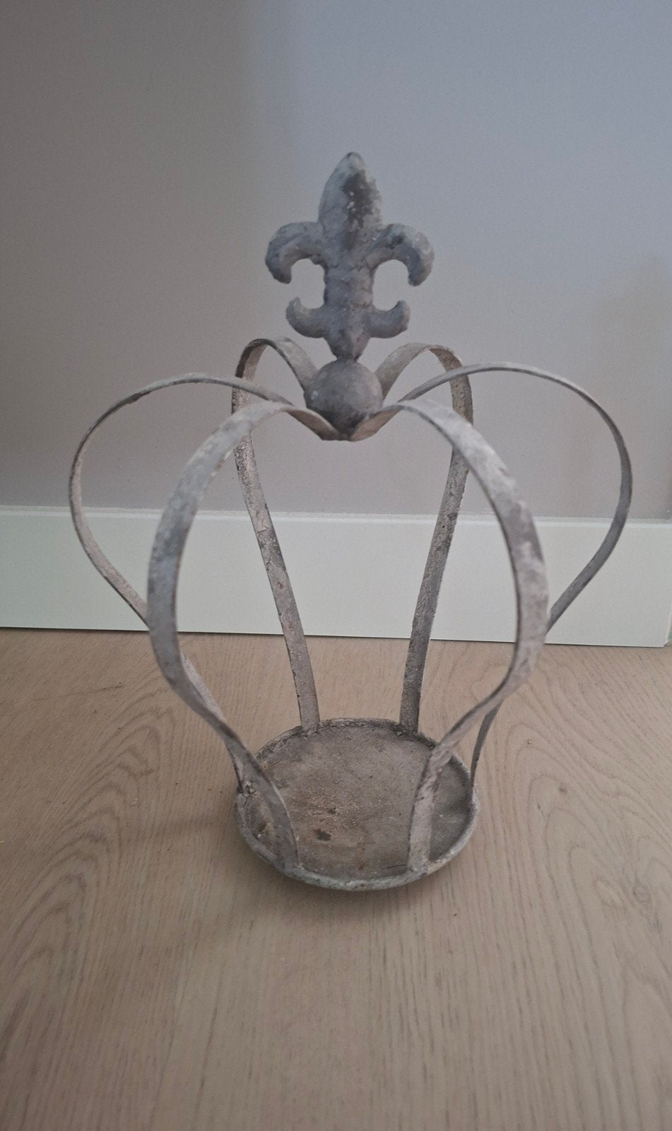 Twee brocante kroontjes, Ophalen of Verzenden, Zo goed als nieuw