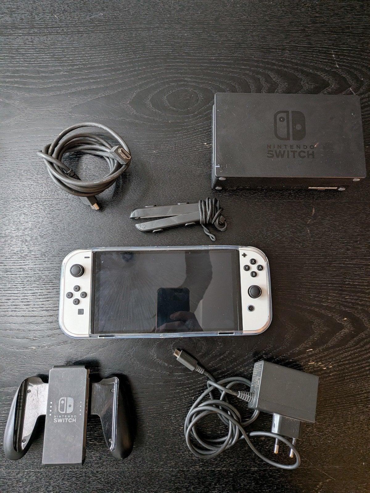 Nintendo Switch OLED - Zo goed als nieuw met bumpercase, Ophalen of Verzenden, Zo goed als nieuw, Met 1 controller, Switch OLED